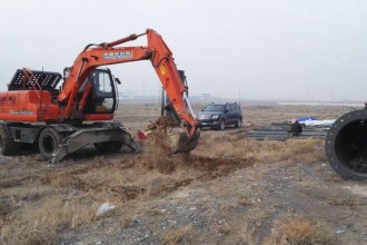 獨山子6*18米高立柱建造施工現場